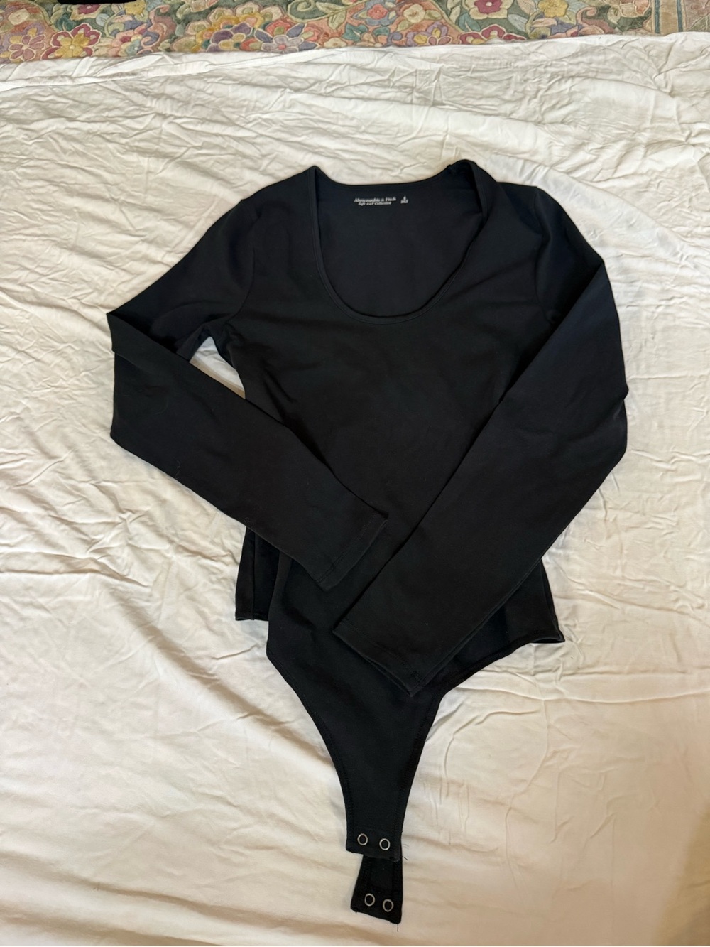 Abercrombie & Fitch Black Long-Sleeve Scoop Neck Bodysuit